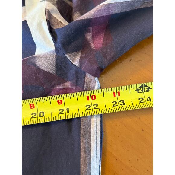 Cos Button Down Shirt Career Blouse Wide Collar Abstract Print Purple Size 8 - Picture 10 of 11